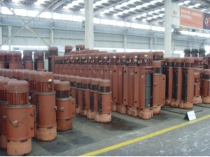 赤壁蒲圻起重機(jī)械加工半成品倉(cāng)庫(kù)圖展。